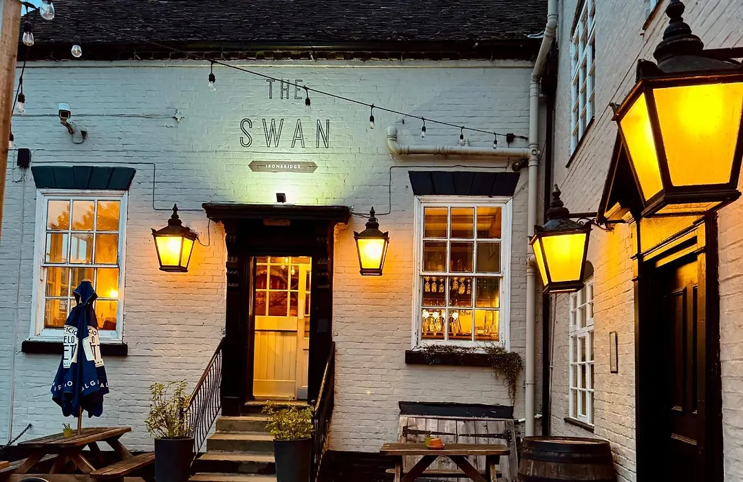 The Swan Taphouse-1